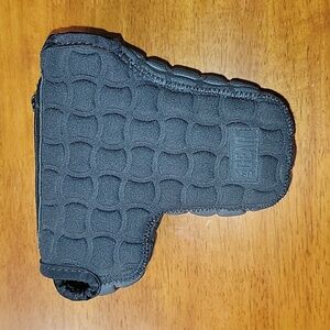 USA Gear Flex Armor Camera Case Sleeve with Carabiner Clip